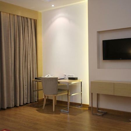 Country Inn & Suites By Radisson, Мірут Екстер'єр фото