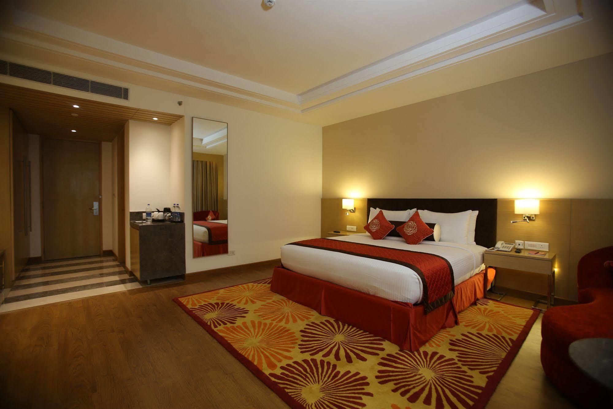 Country Inn & Suites By Radisson, Мірут Екстер'єр фото