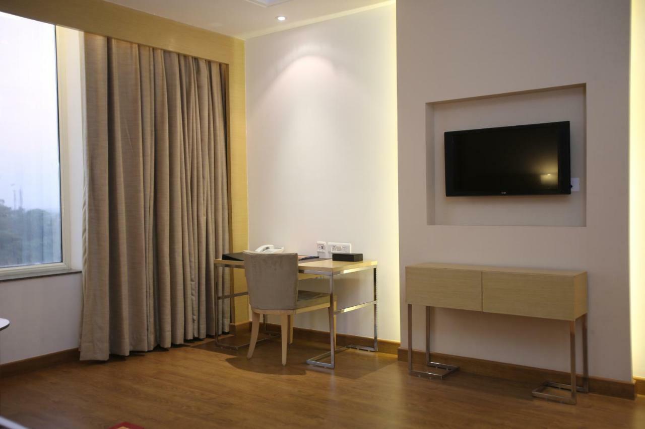 Country Inn & Suites By Radisson, Мірут Екстер'єр фото